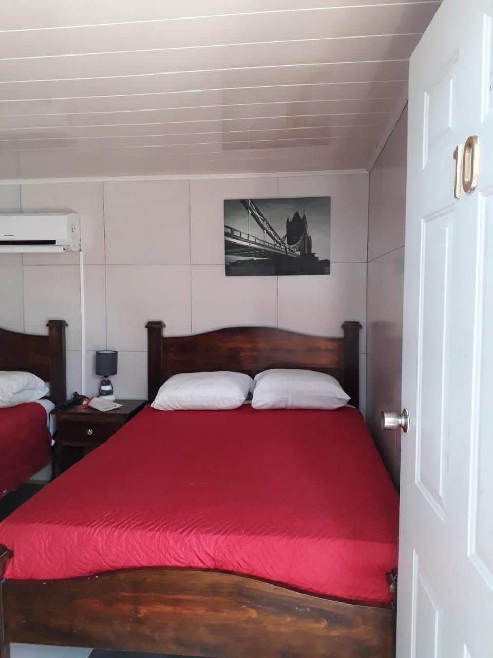 דויד Hostal Compostela Inn מראה חיצוני תמונה
